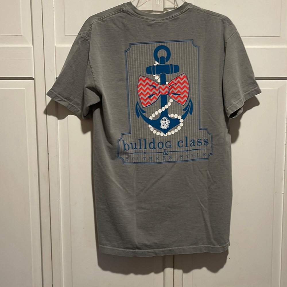 Bulldog Class & Southern Style Georgia Bulldogs shirt size medium